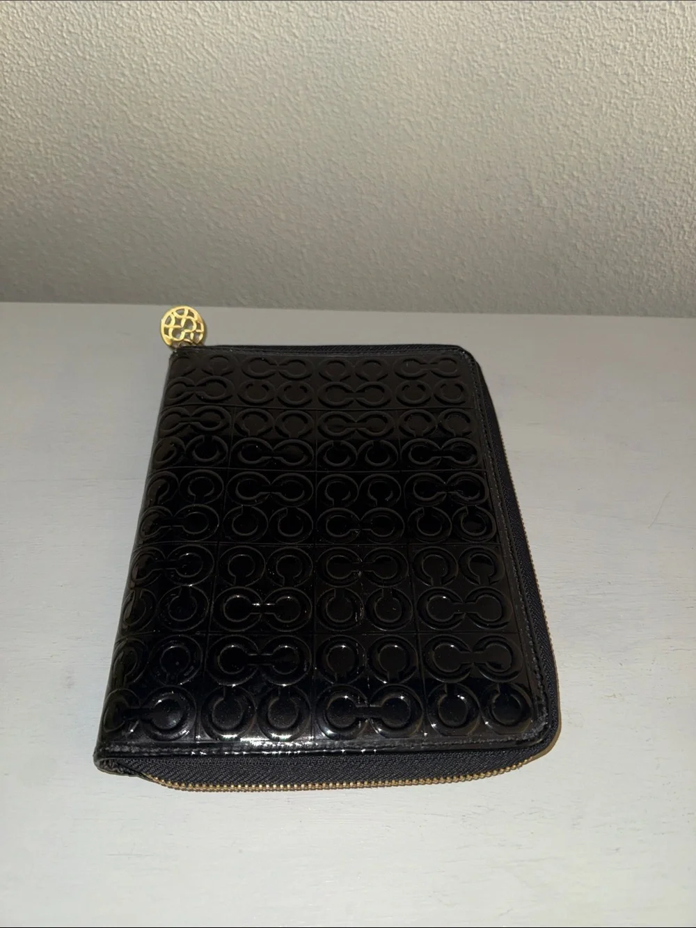 Coach Black Patent Leather Embossed Zip-Round Folio - Picture 5 of 5